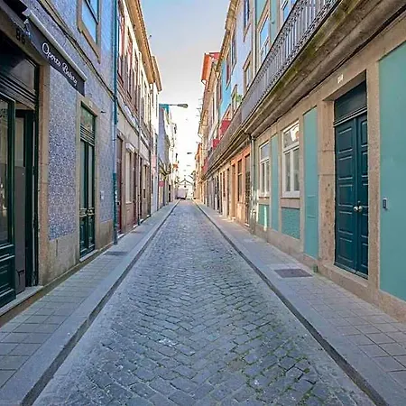 Liiiving In Cozy Chic Downtown Porto