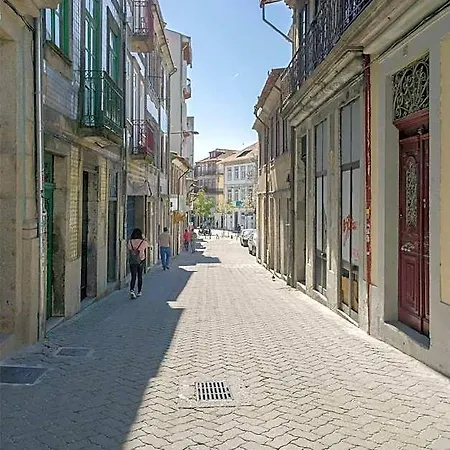 Liiiving In Cozy Chic Downtown Porto