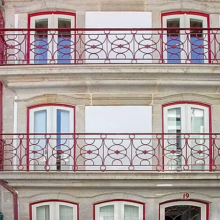 Liiiving In Cozy Chic Downtown Porto