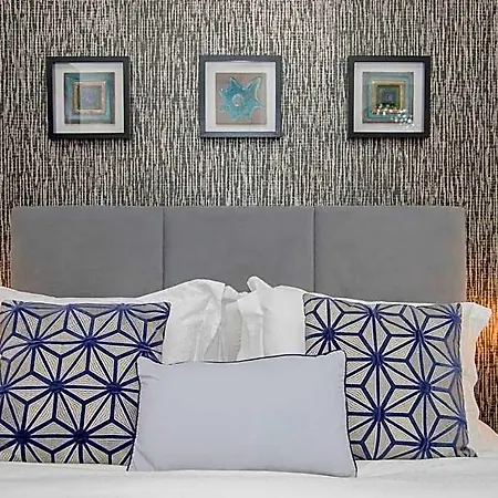 Hotel Liiiving In Cozy Chic Downtown 4*